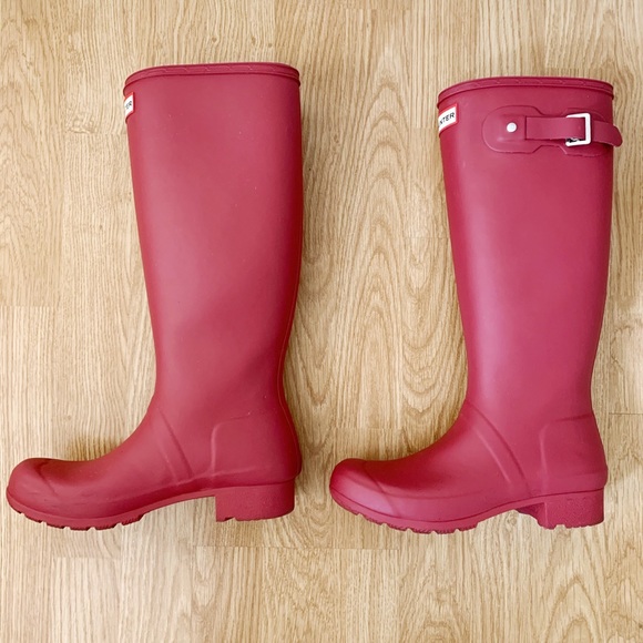Tall Hunter Rain Boots - Picture 5 of 8